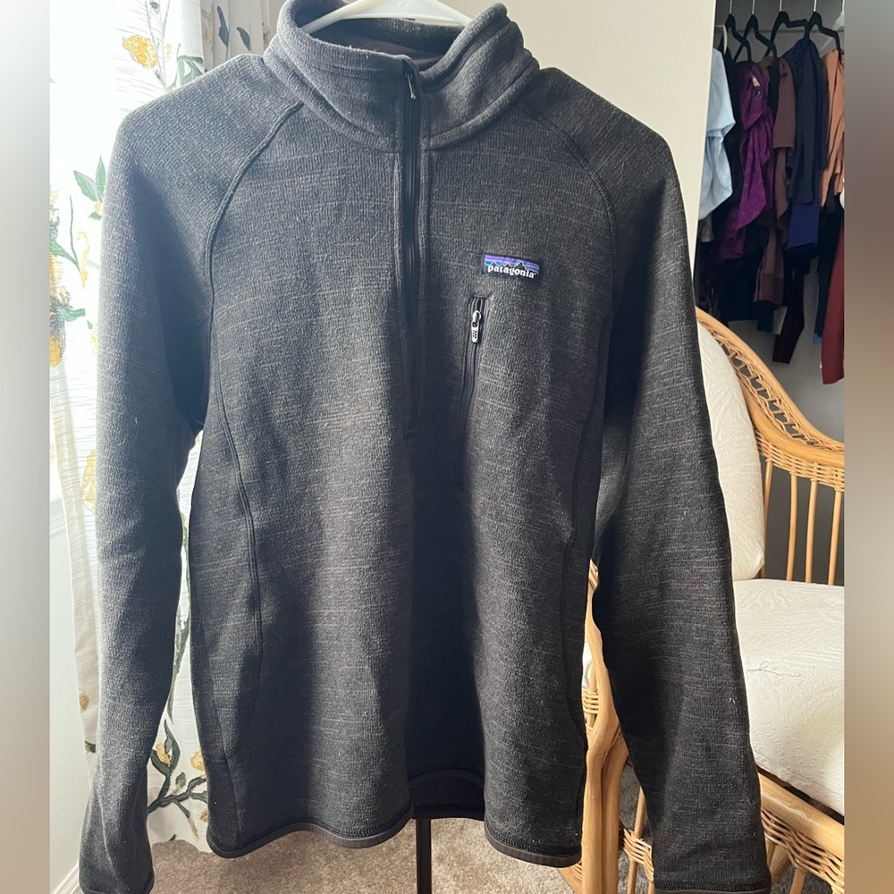 Patagonia Men’s Gray Quarter Zip Fleece Jacket